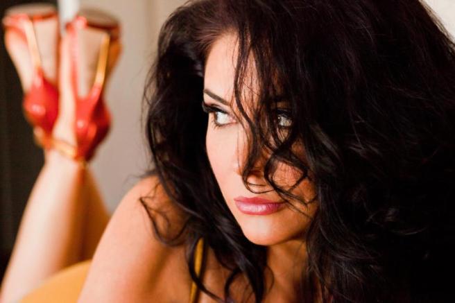 179534_10151143107937774_206565746_n